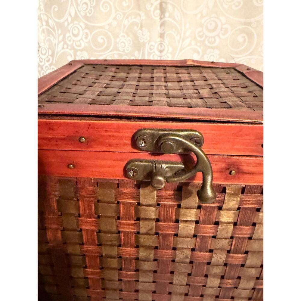 Vintage Hexagonal Mixed-Media‎ Trinket Chest - Picture 3 of 10